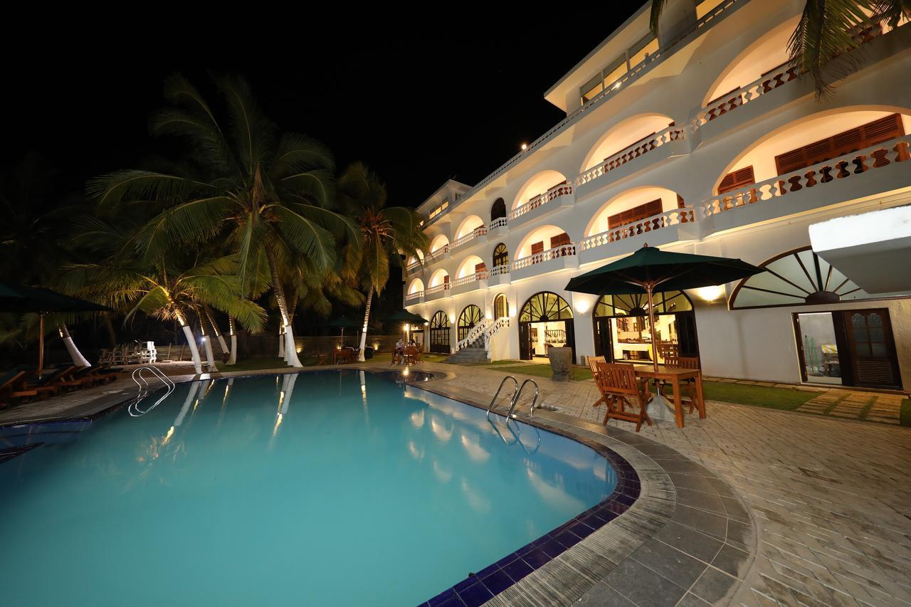 Joe'S Resort Bentota Exterior photo